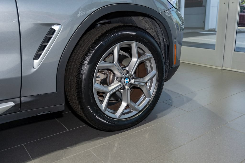 Used 2023 BMW X3 xDrive30i w/ Premium Package AWD/4WD image 4
