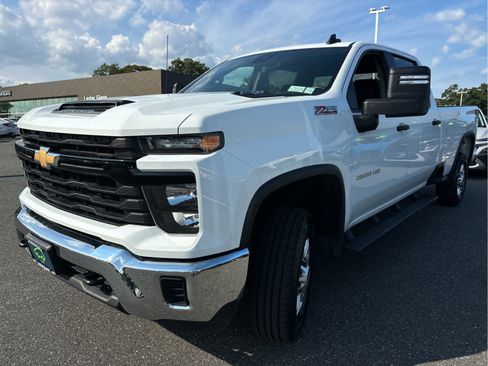 Certified 2024 Chevrolet Silverado 2500 W/T w/ WT Convenience Package AWD/4WD image 5