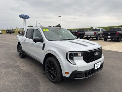 Used 2025 Ford Maverick Lariat w/ Black Appearance Package AWD/4WD image 7