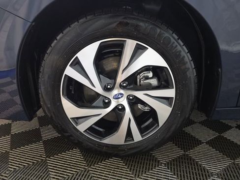 Certified 2025 Subaru Legacy Premium AWD/4WD image 11