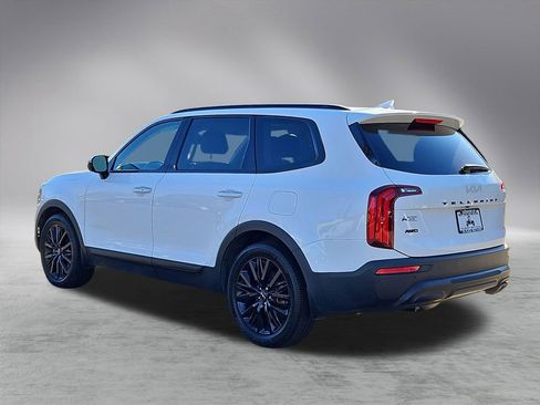 Used 2022 Kia Telluride SX w/ SX Prestige Package image 5