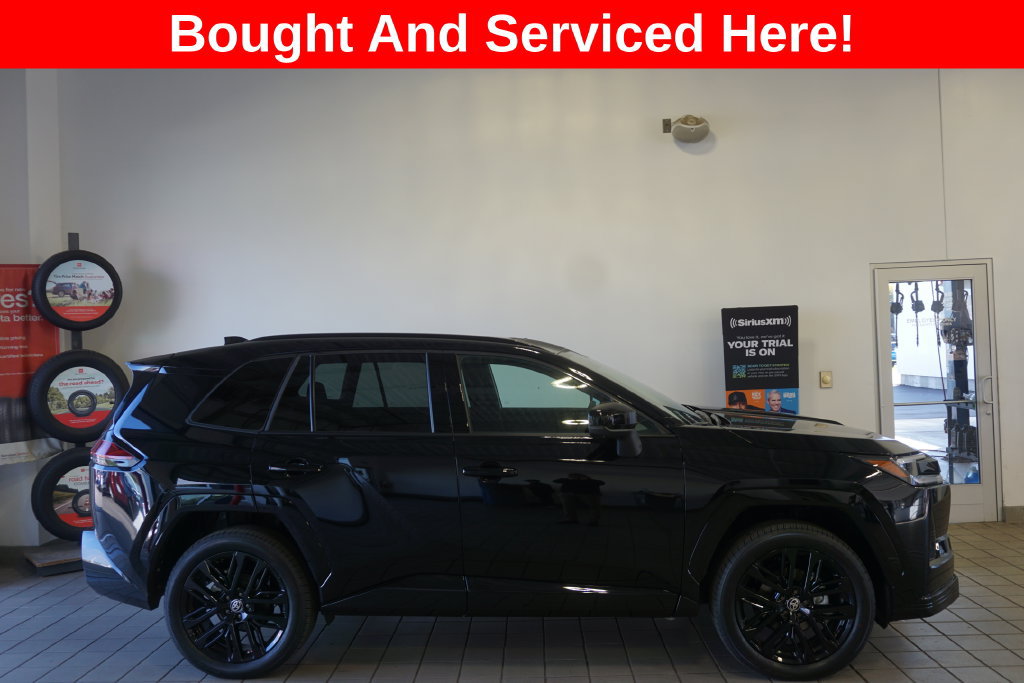 Used 2026 Toyota RAV4 XSE w/ Panoramic Sun Roof Package AWD/4WD image 2