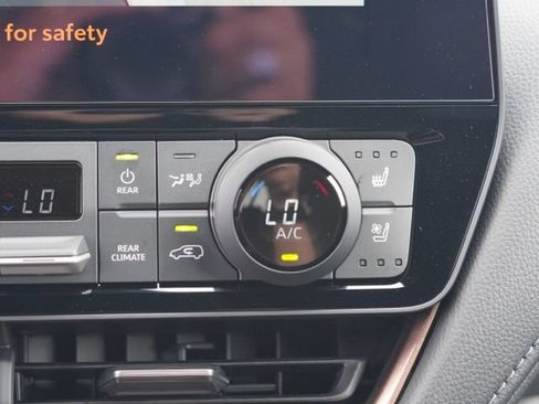 Certified 2026 Toyota Grand Highlander AWD Hybrid image 31