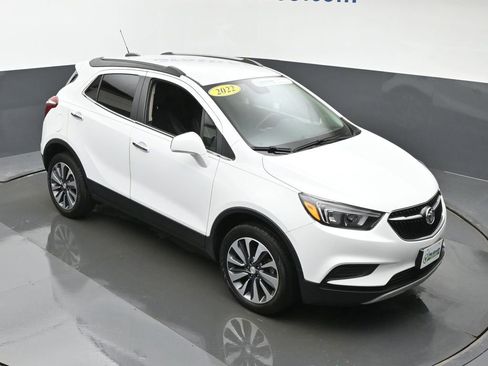 Used 2022 Buick Encore Preferred w/ Safety Package image 3