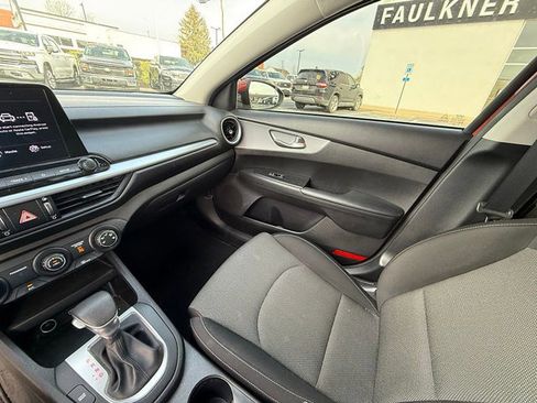 Used 2022 Kia Forte LXS image 27