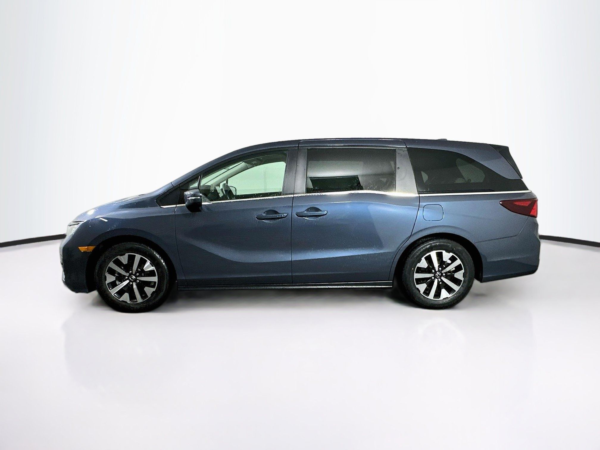 Used 2025 Honda Odyssey EX-L image 4
