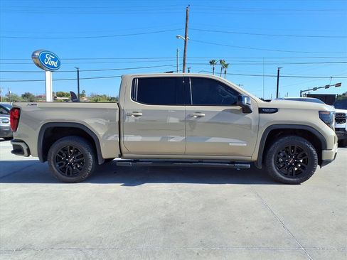 Used 2023 GMC Sierra 1500 Elevation w/ Elevation Premium Package image 8