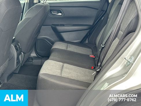 Used 2024 Nissan Rogue SV AWD/4WD image 24