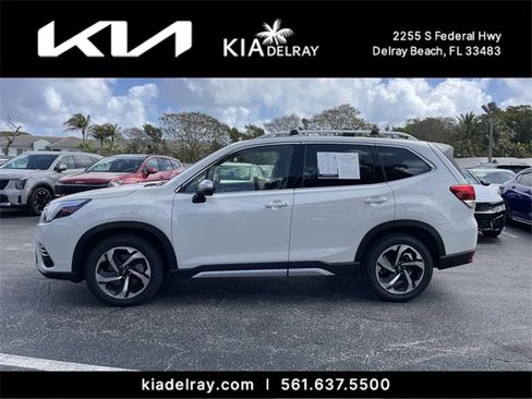 Used 2023 Subaru Forester Touring image 5