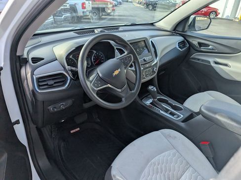 Used 2019 Chevrolet Equinox LT image 12