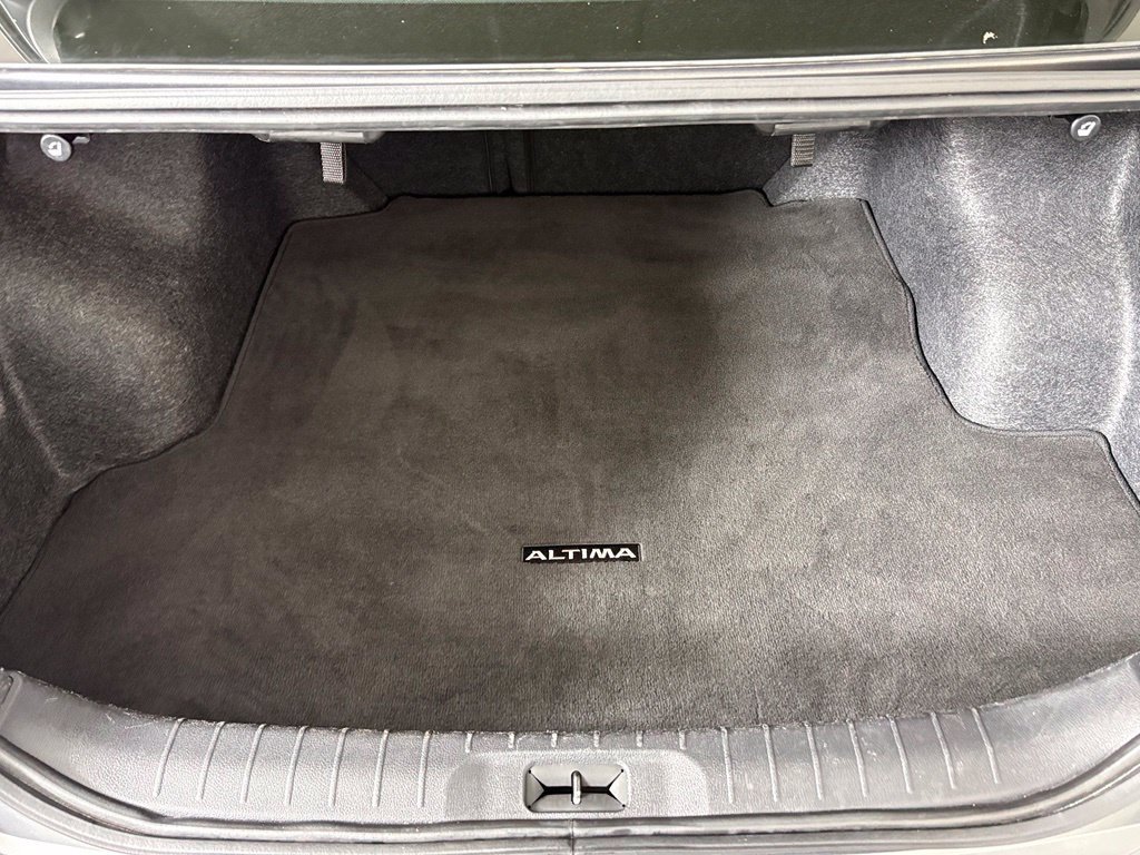 Used 2024 Nissan Altima 2.5 SR FWD image 35