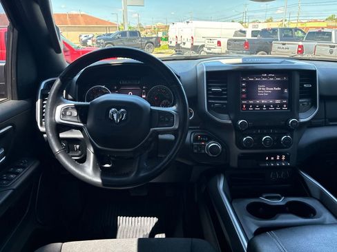 Used 2020 RAM 1500 Big Horn AWD/4WD image 3