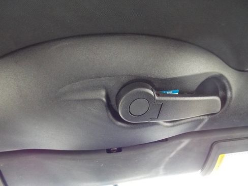 Used 2007 Pontiac Solstice GXP w/ Premium Package image 27