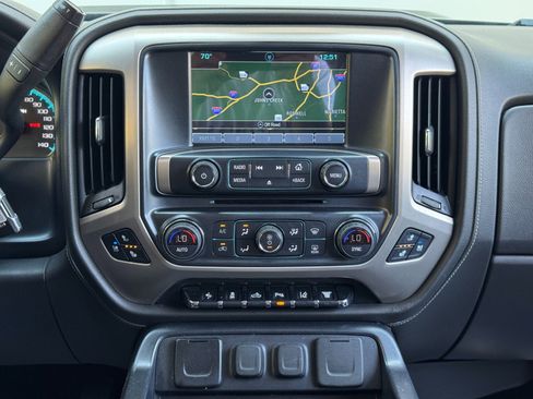 Used 2018 GMC Sierra 3500 Denali image 22