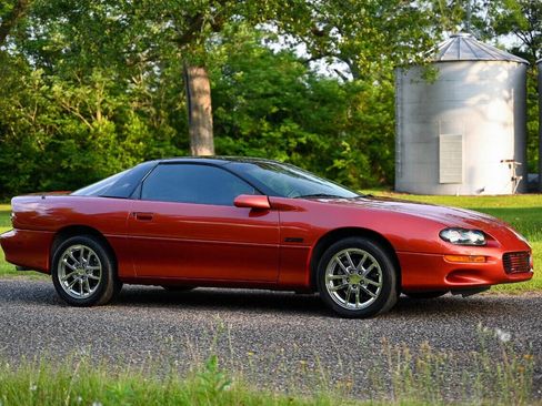 Used 2001 Chevrolet Camaro Z28 w/ Preferred Equipment Group 2 image 29