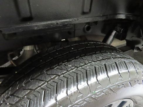 Used 2025 Ford F150 Lariat w/ Equipment Group 501A Mid image 42