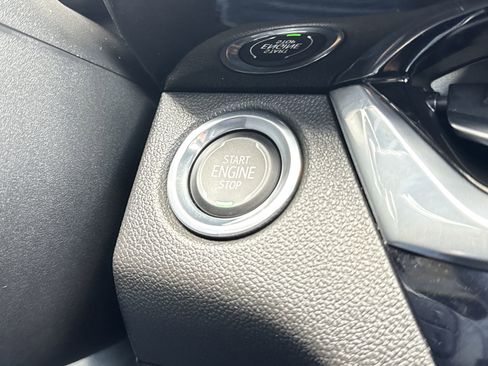 Certified 2025 Buick Envista Avenir image 16