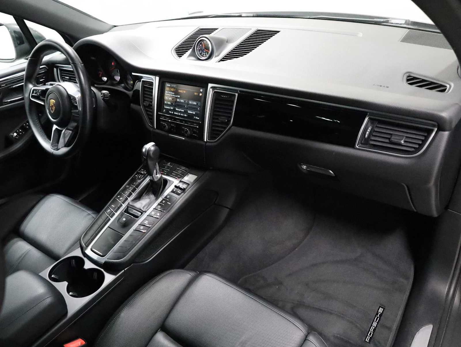 Used 2016 Porsche Macan S AWD/4WD image 6