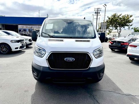 Used 2023 Ford Transit 250 Low Roof w/ Exterior Upgrade Package RWD image 8