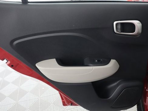 Certified 2023 Hyundai Venue SEL w/ Cargo Package image 25