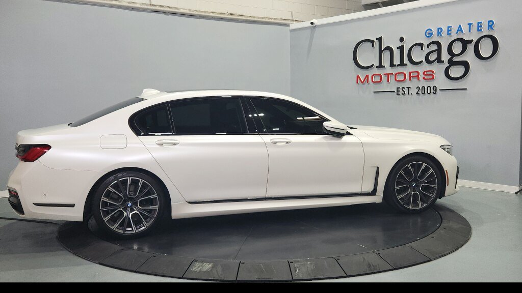 Used 2022 BMW 750i xDrive w/ Executive Package AWD/4WD image 13