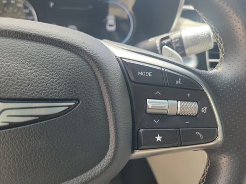 Used 2025 Genesis G70 2.5T AWD/4WD image 24