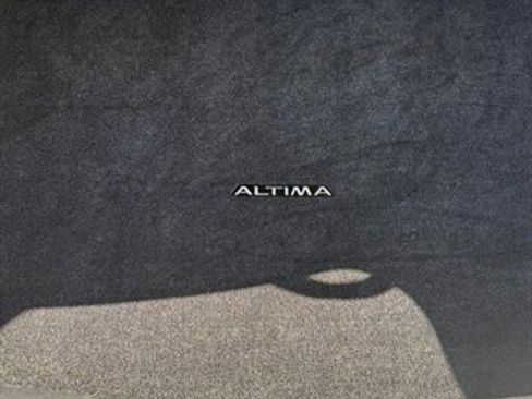 Used 2013 Nissan Altima 2.5 SL w/ 2.5 Moonroof Pkg FWD image 15