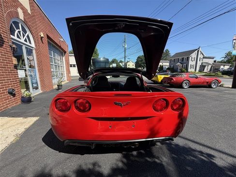 Used 2009 Chevrolet Corvette Coupe w/ Preferred Equipment Group RWD image 6