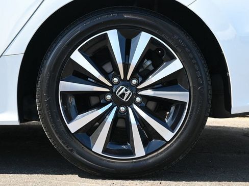 Used 2023 Honda Civic EX image 7