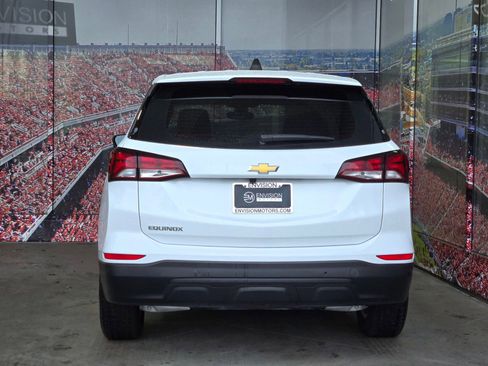 Used 2022 Chevrolet Equinox LS image 7