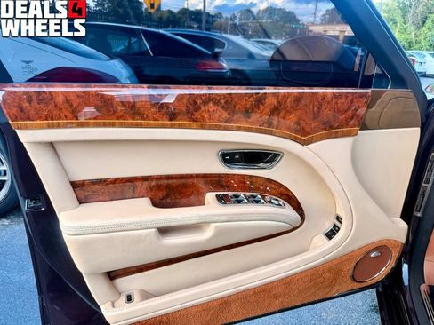 Used 2012 Bentley Mulsanne RWD image 14