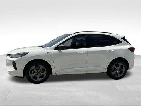 Certified 2023 Ford Escape ST-Line w/ Tech Pack #1 FWD image 3