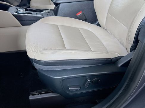 Used 2021 Ford Escape SEL image 21