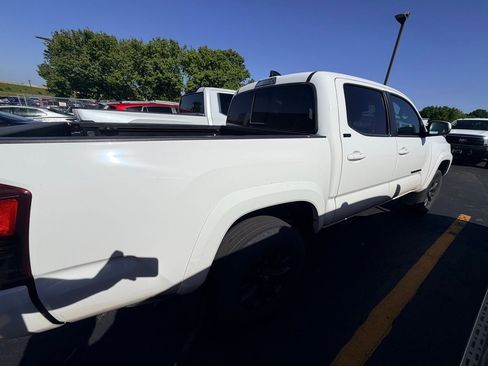 Used 2023 Toyota Tacoma SR5 w/ Technology Package AWD/4WD image 6