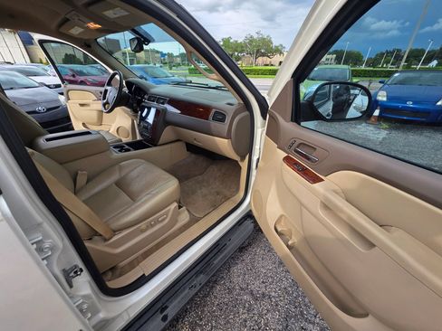 Used 2012 GMC Yukon XL SLT w/ Regional Value Package RWD image 22