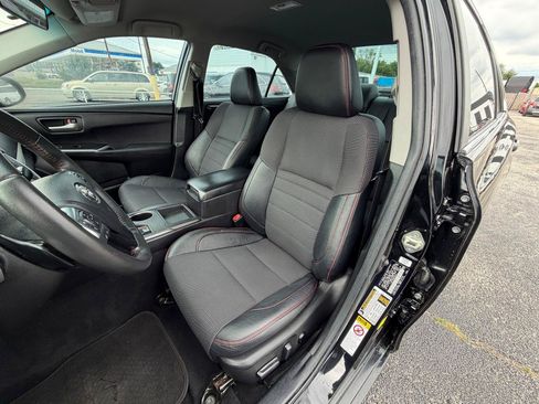 Used 2017 Toyota Camry SE FWD image 10