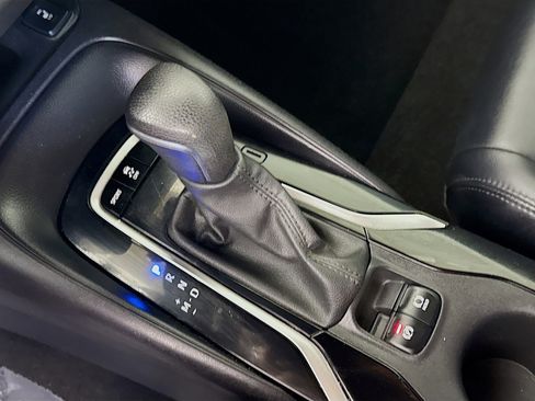 Used 2022 Toyota Corolla XSE FWD image 20