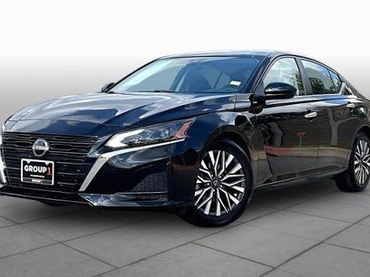 Certified 2023 Nissan Altima 2.5 SV