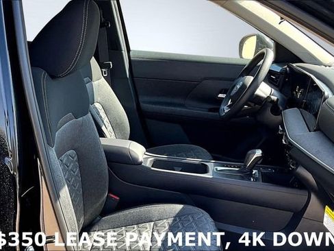 New 2026 Nissan Kicks SV w/ SV Premium Package AWD/4WD image 11