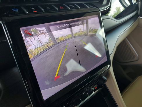 Used 2024 Jeep Grand Cherokee Limited 4xe AWD/4WD image 26