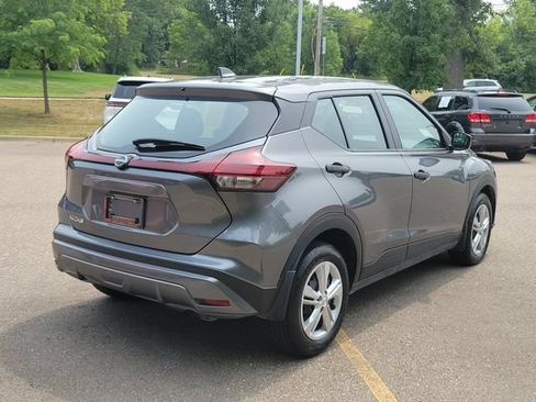 Used 2025 Nissan Kicks Play S FWD image 4