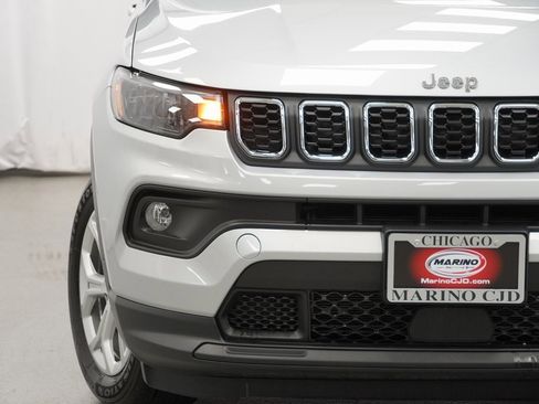 Certified 2025 Jeep Compass Latitude w/ Convenience Group image 6