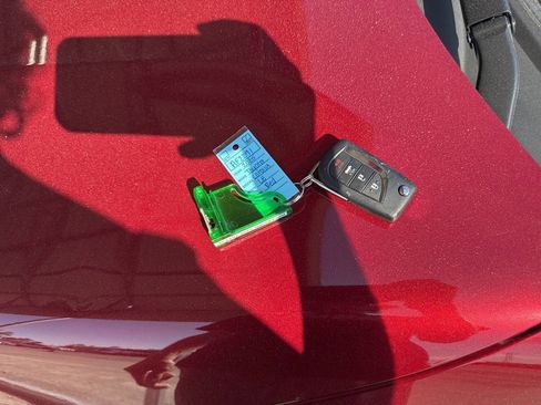 Used 2025 Toyota Corolla LE image 11