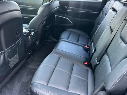 Used 2025 Kia Telluride EX AWD/4WD image 12