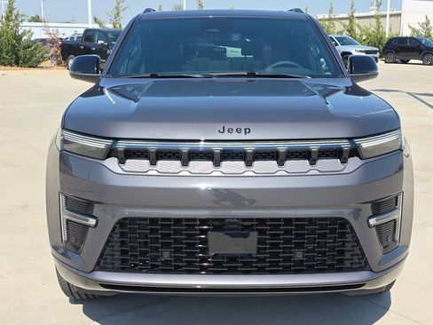 New 2026 Jeep Grand Wagoneer Limited AWD/4WD image 8