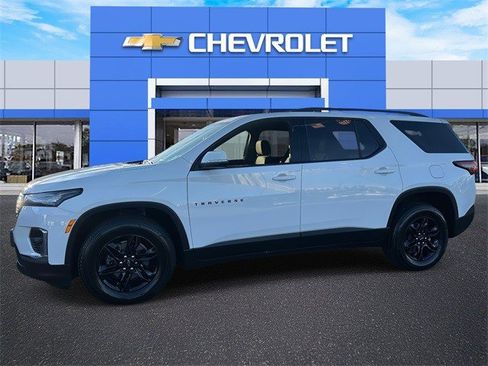 Certified 2023 Chevrolet Traverse LT w/ Midnight/Sport Edition image 5