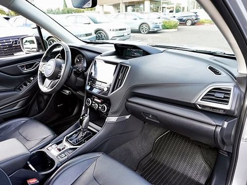 Used 2019 Subaru Forester Touring AWD/4WD image 10