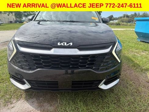 Used 2023 Kia Sportage SX FWD image 2
