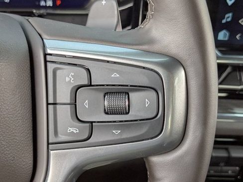 Used 2025 Chevrolet Silverado 1500 LTZ w/ LTZ Premium Package AWD/4WD image 29