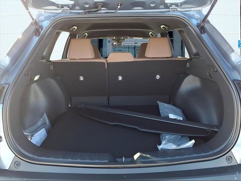 Certified 2026 Toyota Corolla Cross XLE image 5